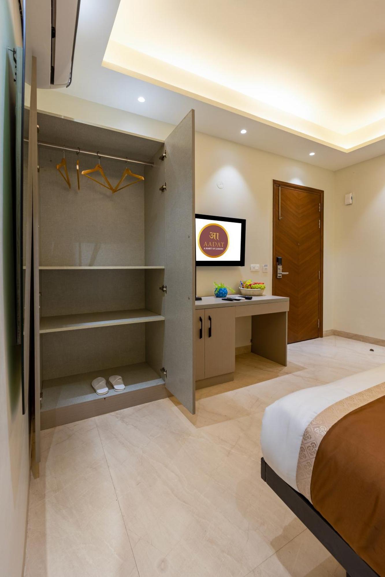 Hotel Ginger Palace Delhi Airport Neu-Delhi Exterior foto